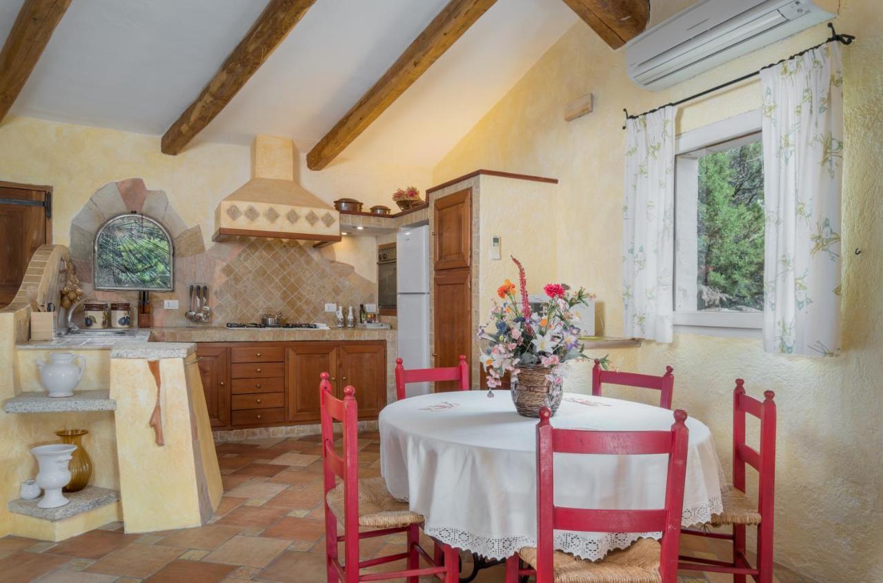 Sardinia Family Villas - Villa Nina With Private Pool Abbiadori Luaran gambar